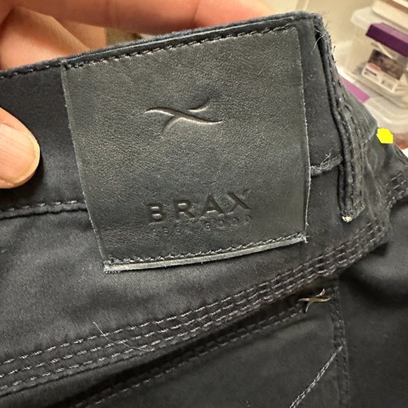 Perma Blue by Brax Cooper - Dark Blue Pants - Size 32 by 40 - Picture 6 of 7